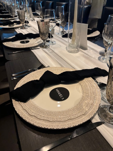 Guest Seating Card- BLACK ROUND